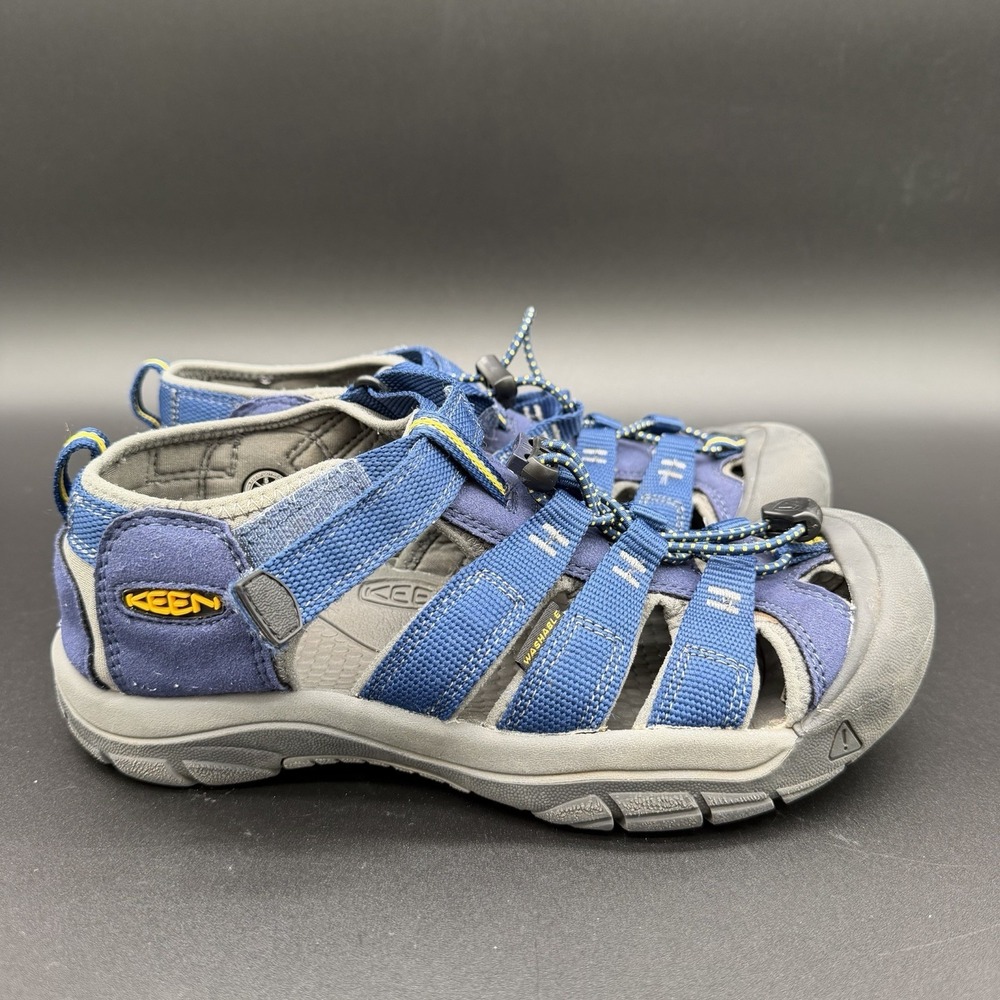 Keen Newport H2 Hiking Sandals Size 5 Big Kids Blue Water Shoes Casual Outdoor